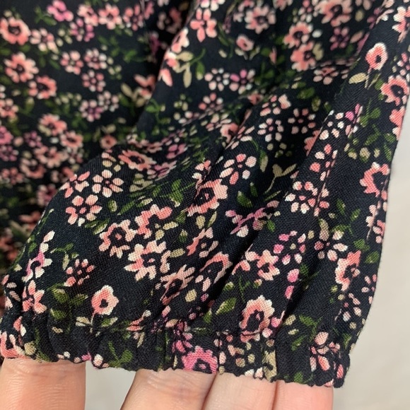 Forever 21 Black Floral Long Sleeved Romper- NWT - Picture 6 of 13